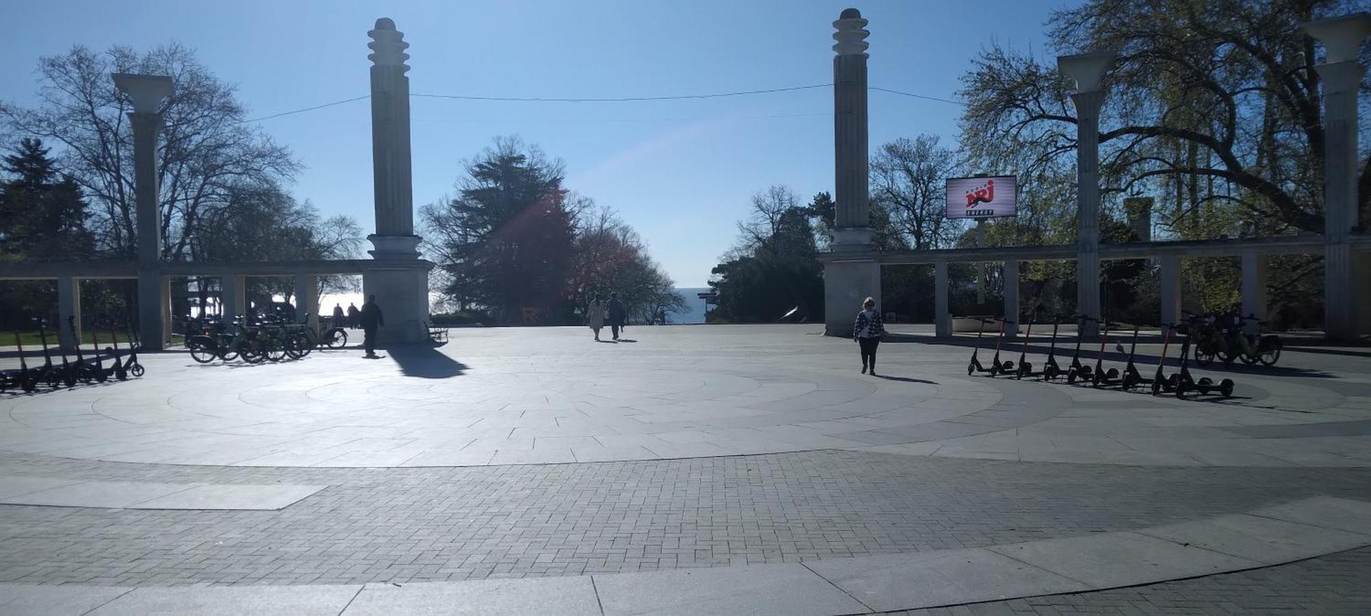 Festival And Congress Centre * וארנה